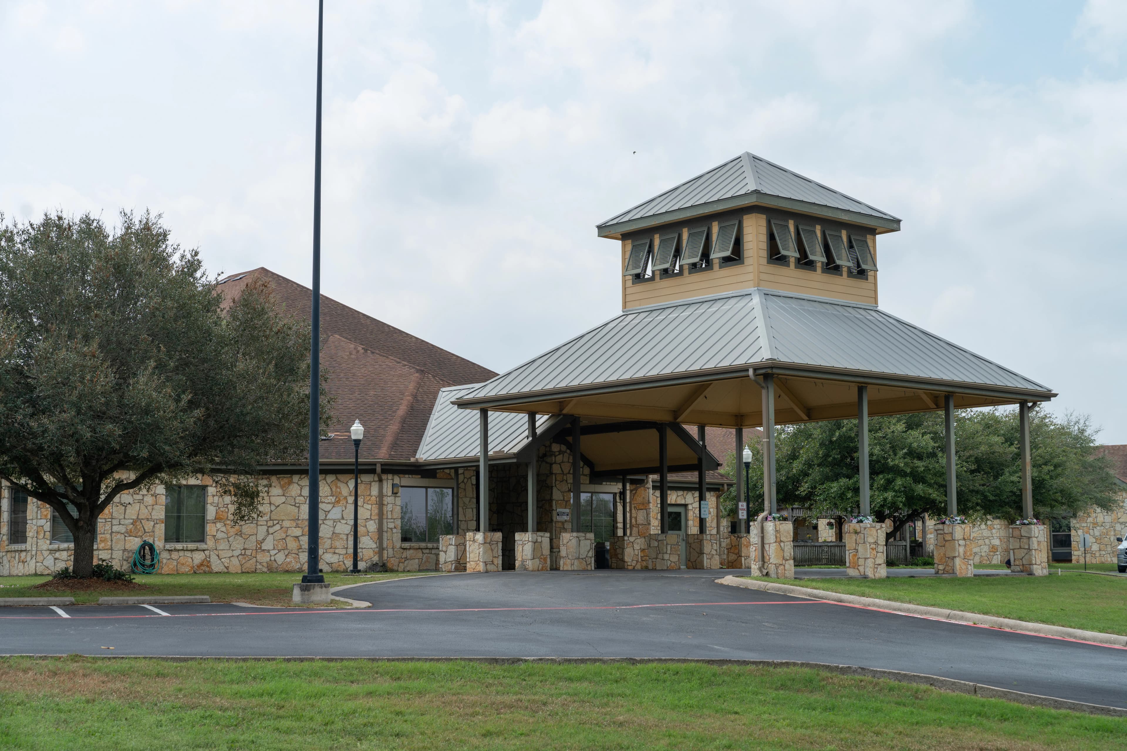 Gonzales, TX